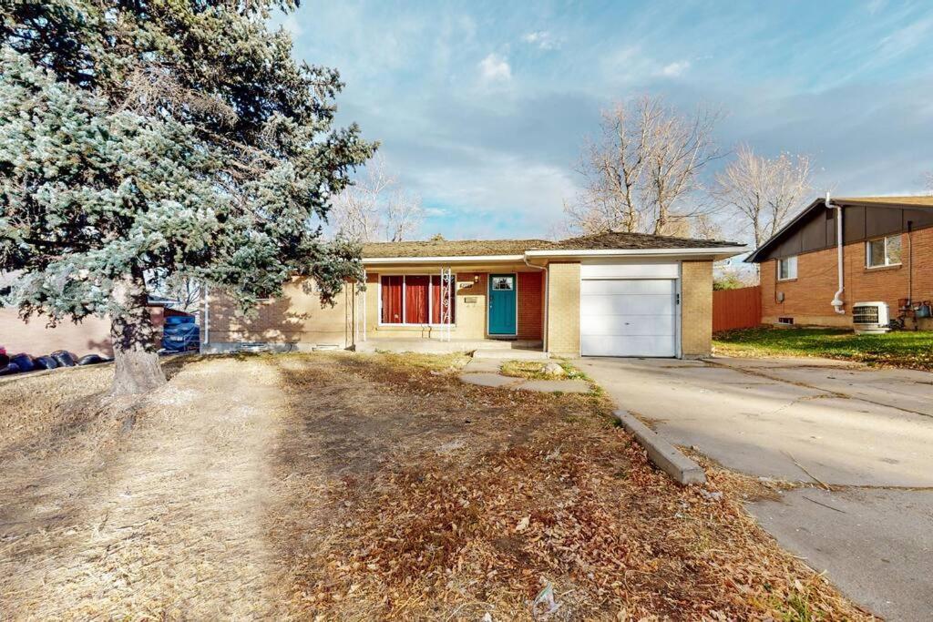 Large Remodeled Home With 5 Bedrooms 4 King Bed Centennial Bagian luar foto